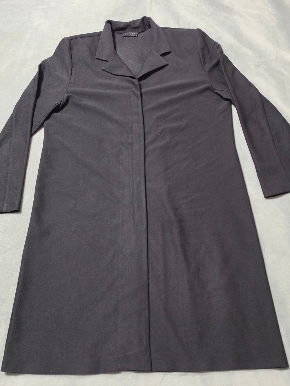 Sleek vintage longline blazer by Stretch, made in Canada.